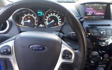 Réserver Ford Fiesta 