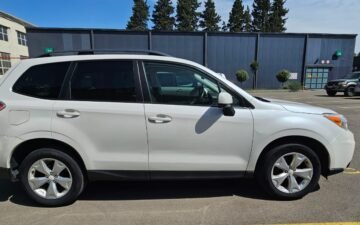 احجز الآن Subaru Forester