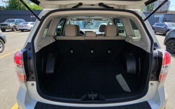 احجز الآن Subaru Forester