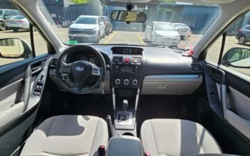 احجز الآن Subaru Forester