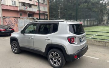 Réserver Jeep Renegade 