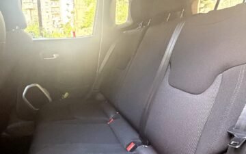 Book Now Jeep Renegade 