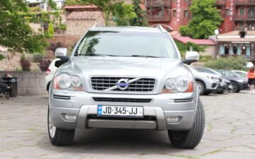 Book Now Volvo XC90 