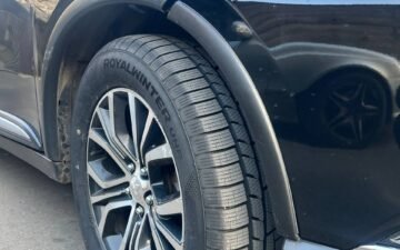 Book Now Mitsubishi Outlander 