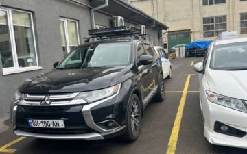 Book Now Mitsubishi Outlander 