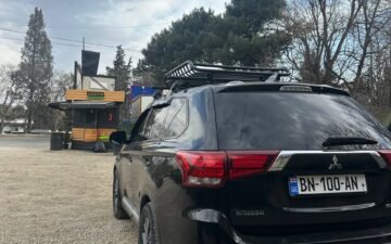 Book Now Mitsubishi Outlander 