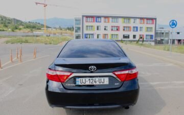 Book Now Toyota Camry 