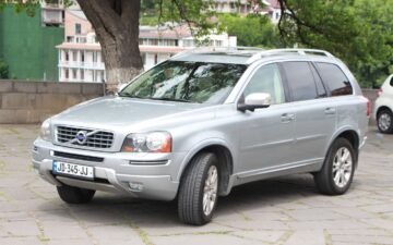 Book Now Volvo XC90 