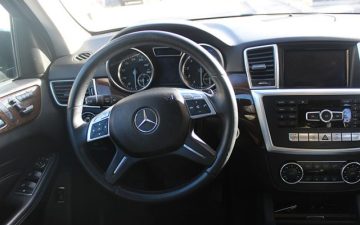 Réserver Mercedes Benz ML 350 